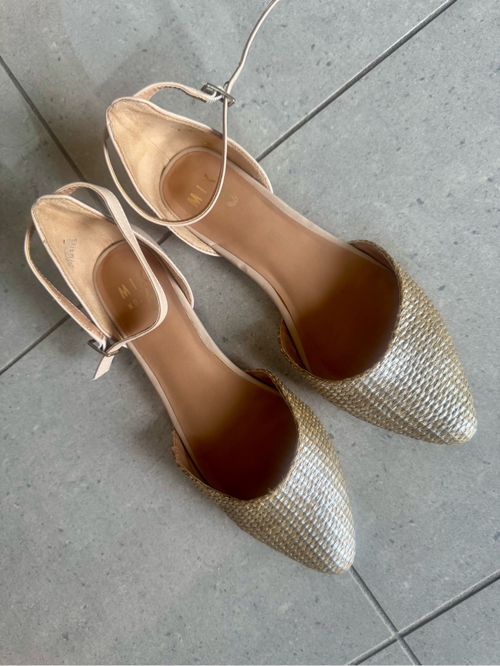 Woven Metallic Pointed-Toe Slingback Flats - Gold Size 8